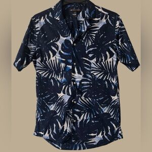 Michael Kors Blue Tropical‎ Leaf Print Men's Button Down Short Sleeved Shirt